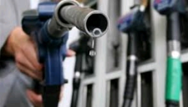 Άνοιξε η πλατφόρμα για το επίδομα βενζίνης – Δικαιούχοι και προϋποθέσεις